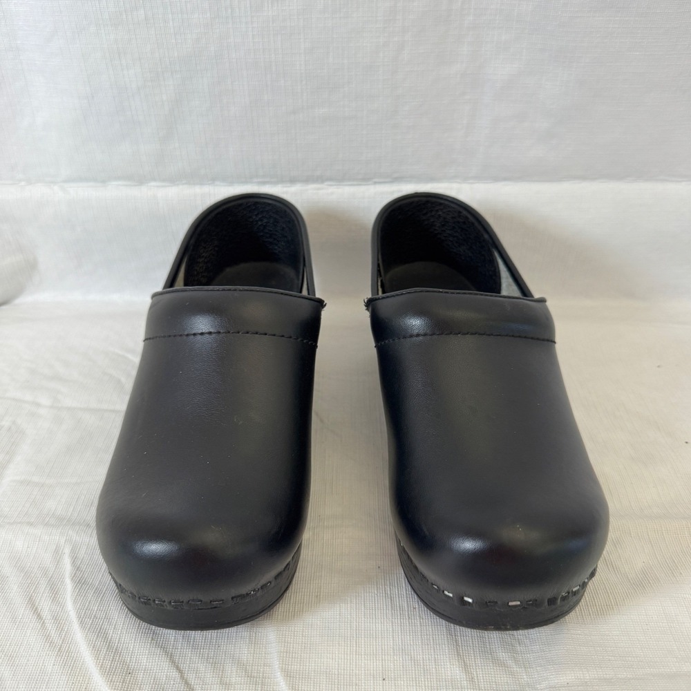 Dansko Professional Black Box Leather Clogs Women 39 Wide - Picture 2 of 10